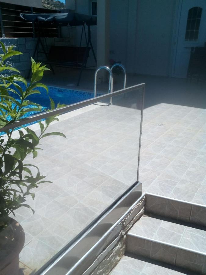 “Theeporto” Maisonette With Pool Gouves Exterior foto